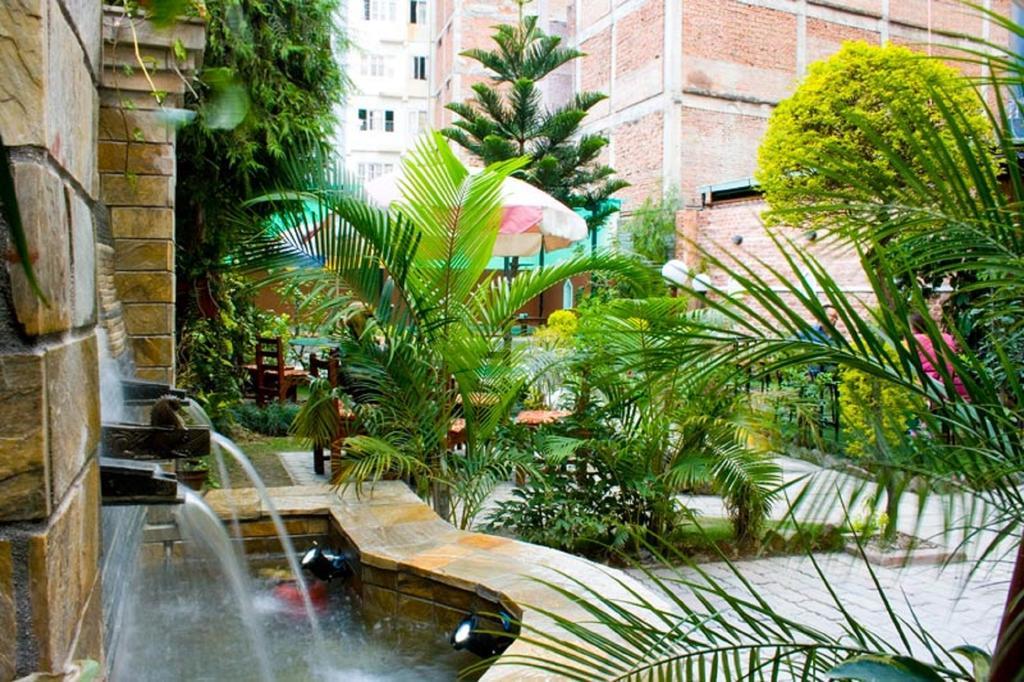 Hotel Florid Kathmandu Exterior foto